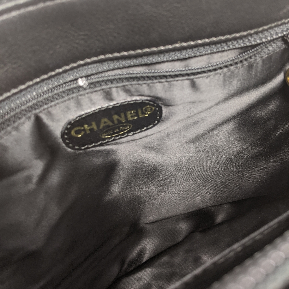 🎉 SALE 🎉 CHANEL BlACK BAG FRONT FLAP CHAIN TOTE More Pics!🎉 Vintage! 🦄 - Picture 12 of 16